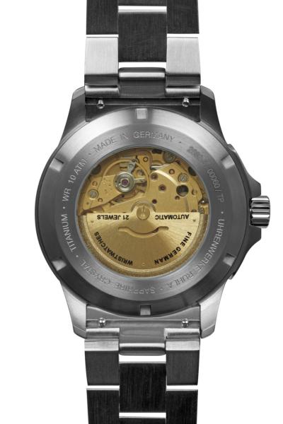 Bauhaus Aviation Herrenuhr Automatik mit Day Date und Metallarmband